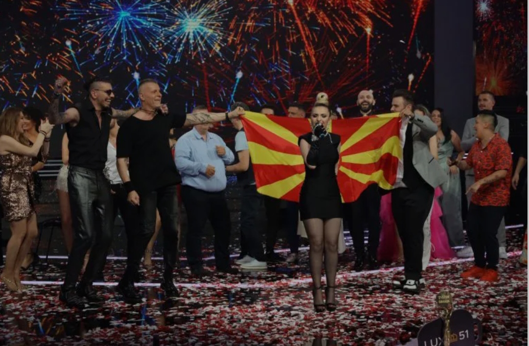 Македонката со моќниот вокал го воодушеви регионот, погледнете како изгледаше настапот (Видео)