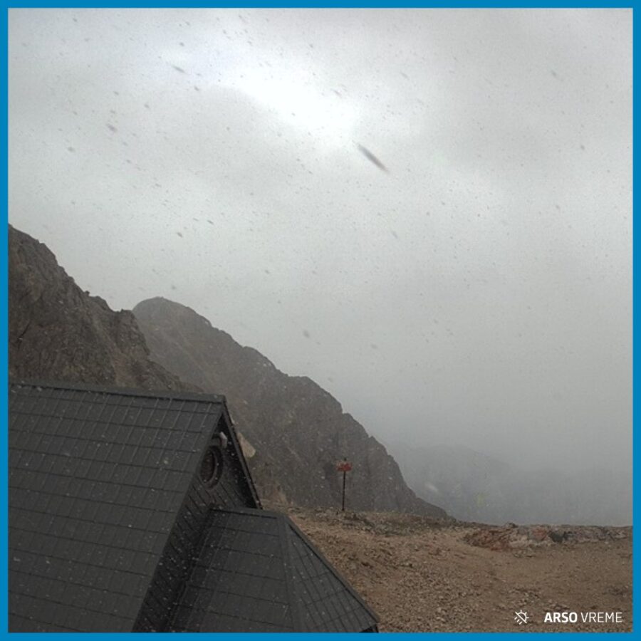 ФОТО: Падна снег во Словенија