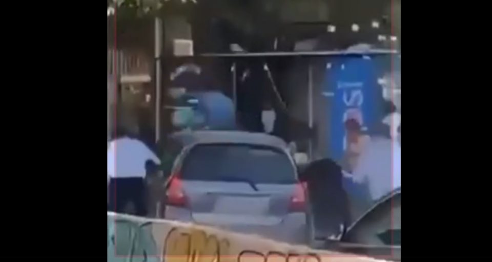 МВР соопшти – момчето кое е прободено со нож има 29 години, позната неговата здравствена состојба