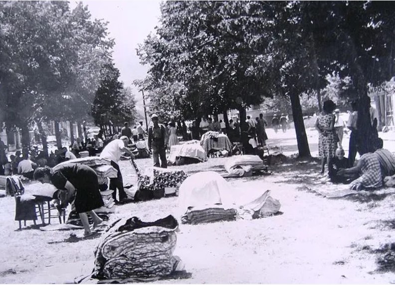 Ретка репортажа за скопскиот земјотрес – Првиот новинар од Њујорк Тајмс додека го гледаше градот од авион, рече дека е бомбардиран (Фото и Видео)