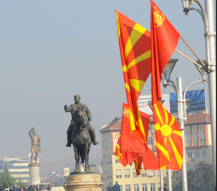 „Секој што однадвор ќе ни ја подари слободата, ќе ни ја земе земјата“ – Честит 23 Октомври!