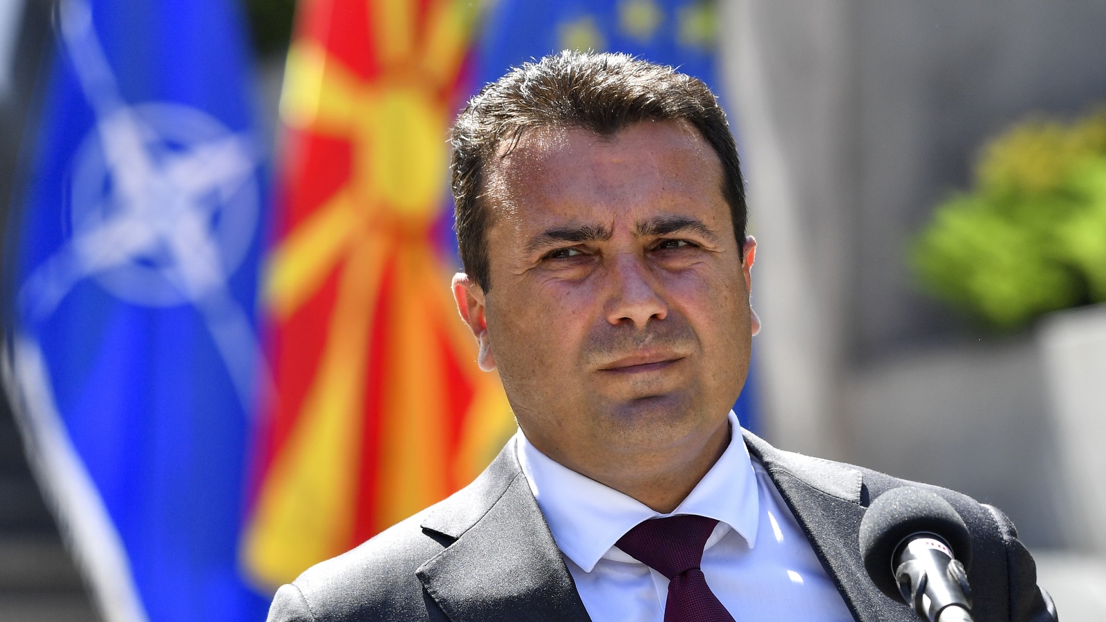 Божиновски повторно го зеза Заев