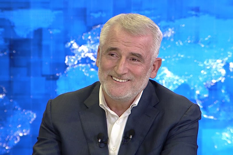 Тачи: Фронтот го нема легитимитетот на Албанците затоа што ги измеша гласовите со Турците, Бошњаците и Ромите