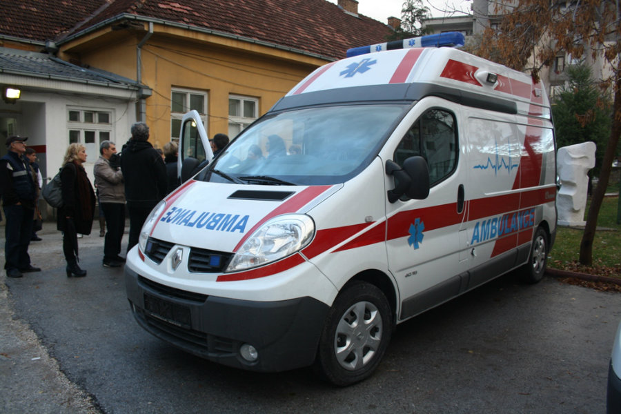 Во Скопје повреден полицаец, случајно сам се застрелал!