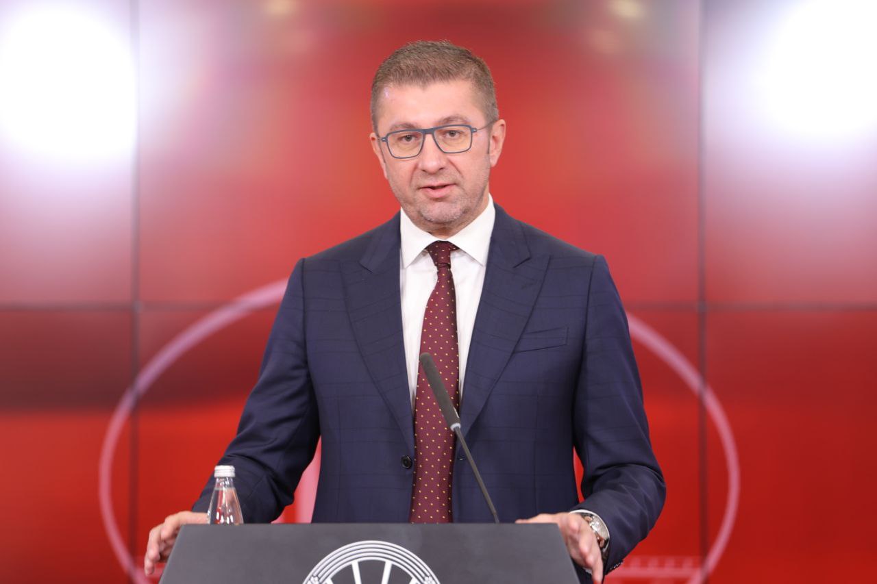 Шпанскиот амбасадор во земјава: Премиерот Мицкоски е пример за едноставност, на аеродром чекаше ред како сите други патници