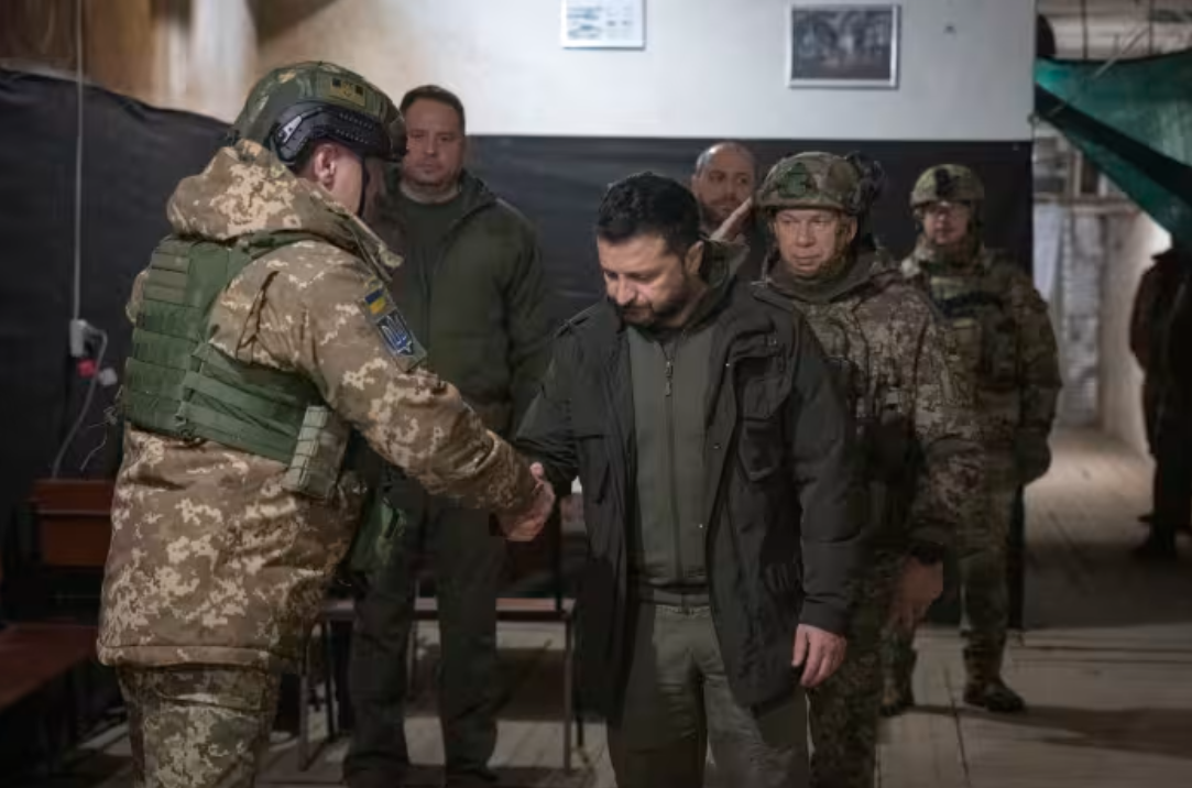 Ова е тажно, браќа војуваат меѓу себе: Зеленски откри колку украински, но и колку руски војници го загубиле животот во војната помеѓу Украина и Русија