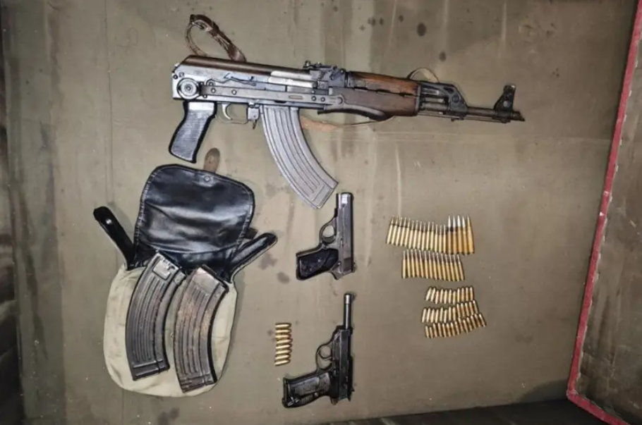 Претреси во кичевско, пронајдено оружје