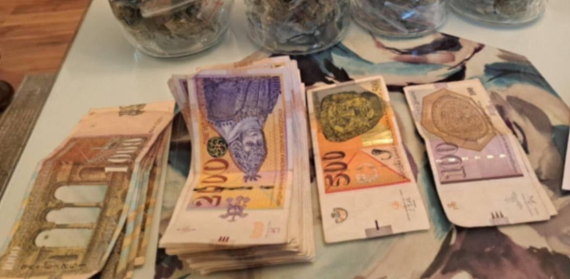 Полициски службеници вршеа претрес во Тетово – погледнете што пронајдоа (ФОТО)