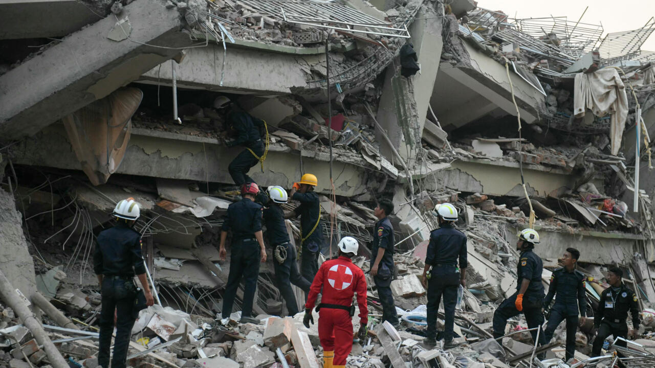 Најмалку 1.644 загинати и повеќе од 3.400 повредени во земјотресот во Мјанмар, ова се деталите