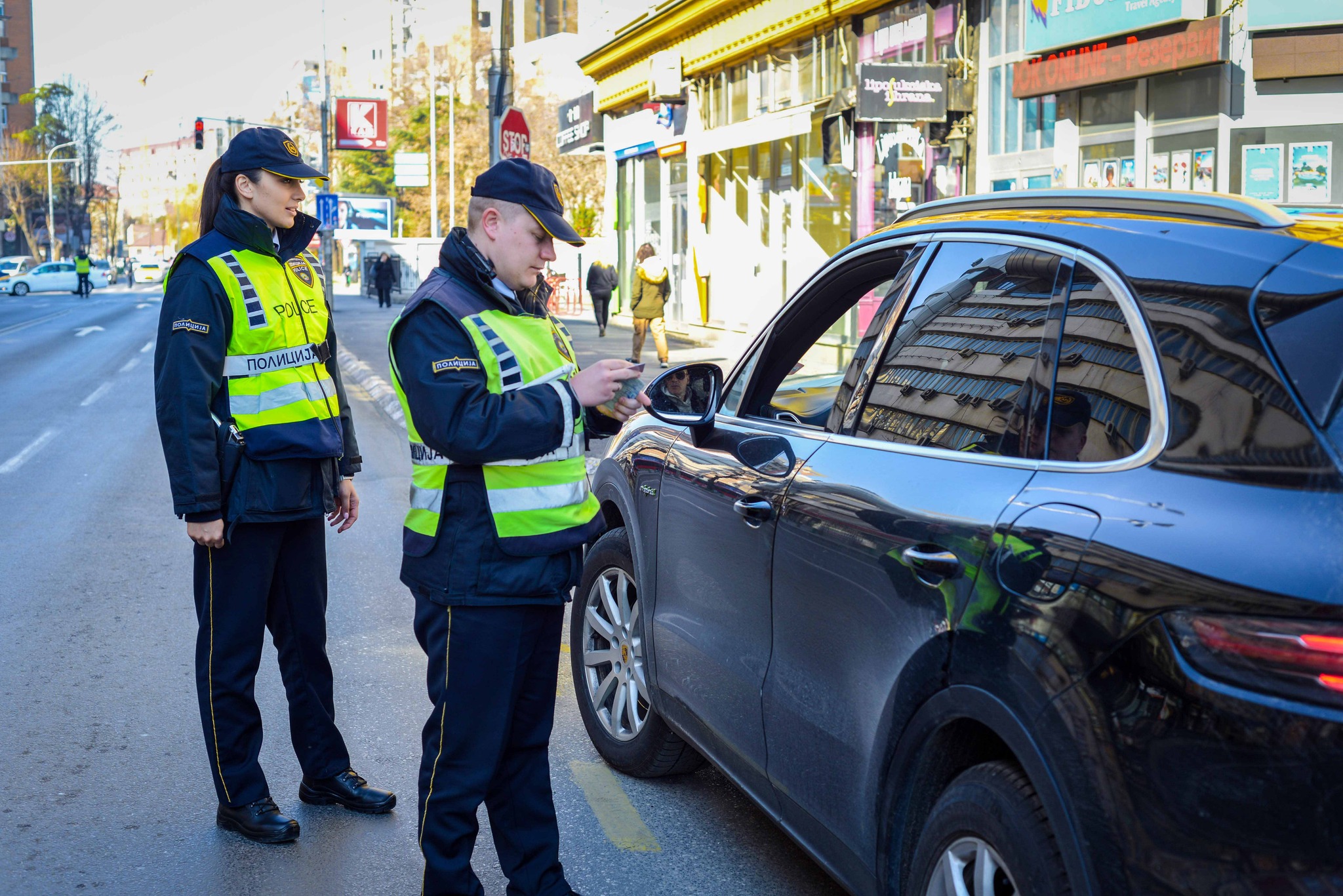Полицијата во изминативе 24 часа напиша 667 казни, еве за што најмногу се казнуваше
