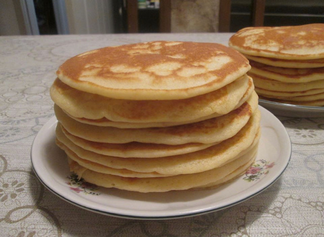 Едноставен рецепт за американски палачинки во кои ќе се заљубите