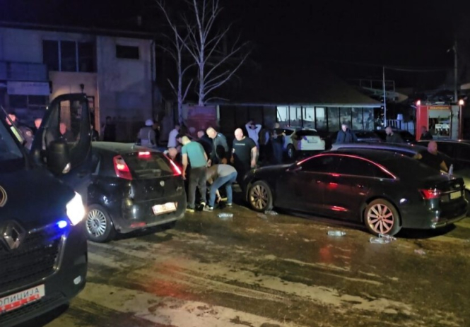 Се бараат родителите на две хоспитализирани деца кои се во тешка состојба