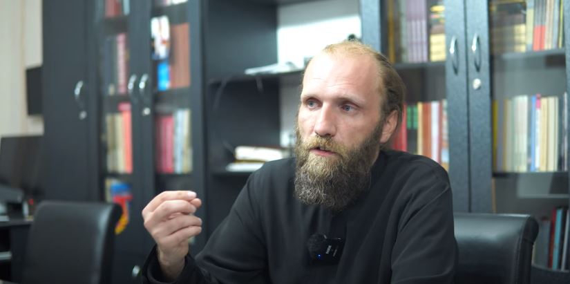 Отец Димитар:Јас не сум херој. Херои се децата кои заминаа, херои се децата кои спасија десетици животи, херои се повредените