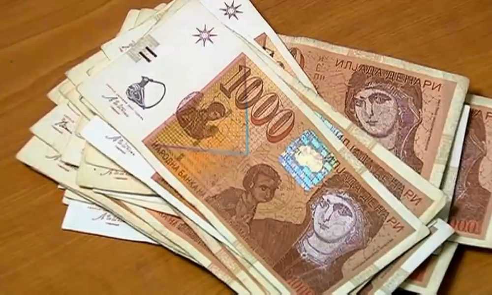 Мартовските плати на здравствените работници 15 отсто поголеми, од април и повисоки пензии за 2 500 денари