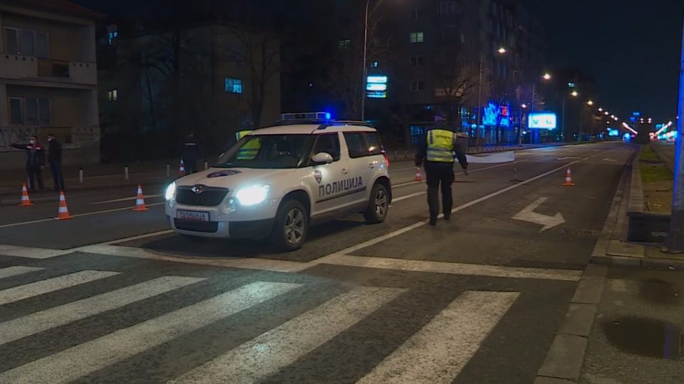 Шест лица, меѓу кои и полицајци се повредени во сообраќајна несреќа во Куманово