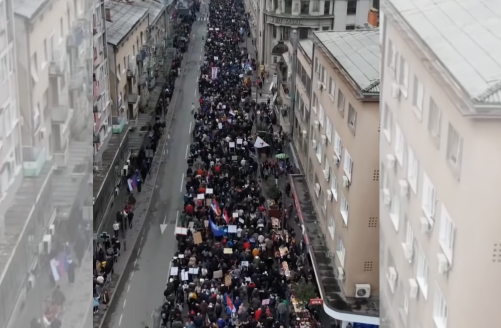 Неверојатни снимки од дрон: Погледнете како изгледаше денешниот протест во Ниш (ВИДЕО)