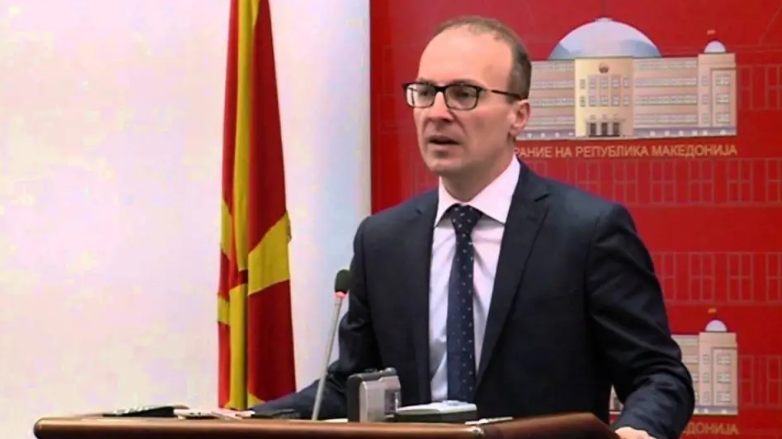 Милошоски: Пендаровски ако не може или не сака да ѝ помага на Македонија, барем нека не ѝ одмага