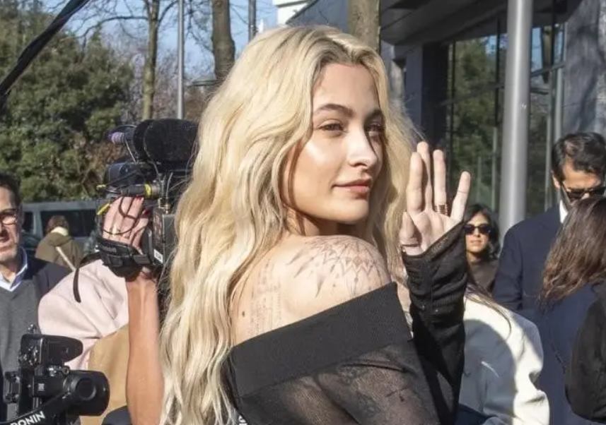 Совршенство: Ќерката на Мајкл Џексон во проѕирен фустан (ФОТО)