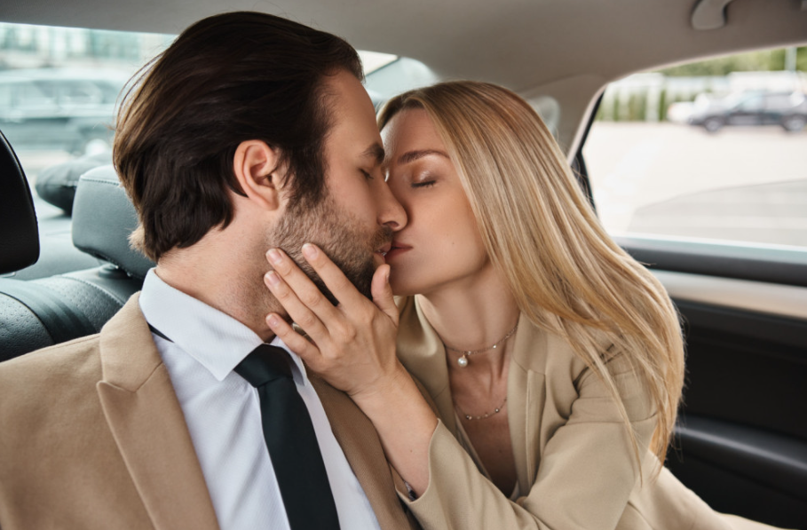 Ова се убедливо најголемите швалери во хороскопот, не може да им верувате