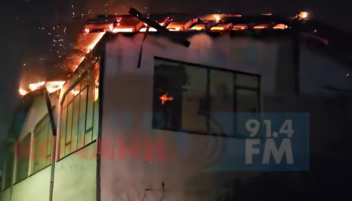 ВИДЕО: Нова снимка покажува како горел објектот што се користел како дискотека