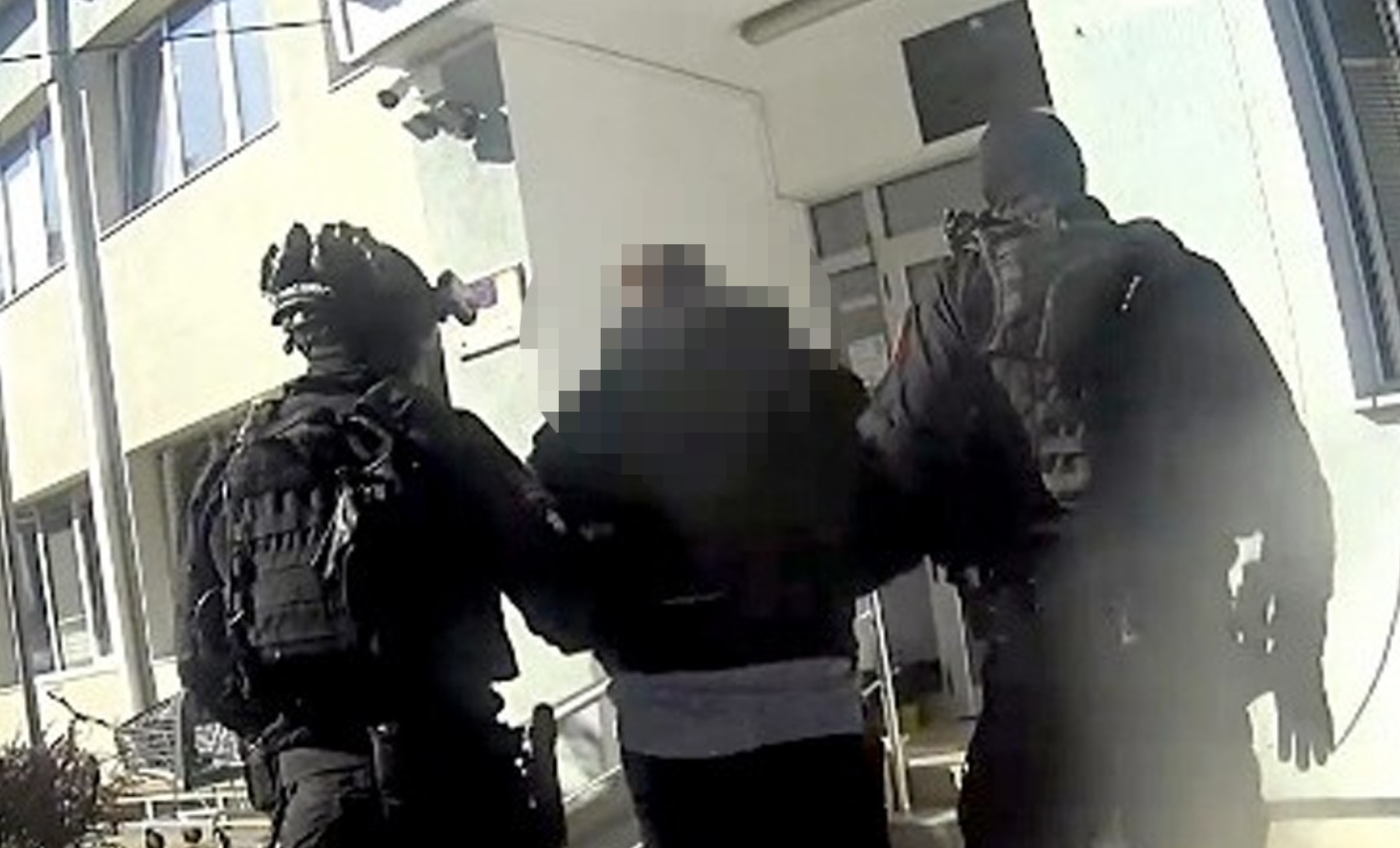 Приведен бегалец од затвор