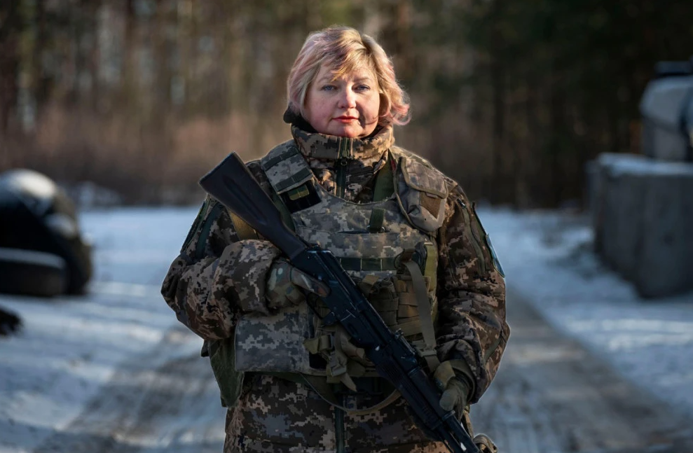 Тие се ноќен кошмар на Путин: “Вештерките од Буча”: “Добра ноќ деца, мама оди да војува”