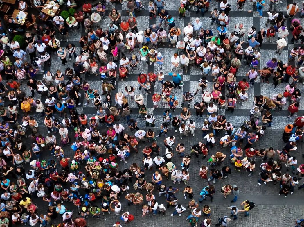 На планетата официјално живеат 8,2 милијарди луѓе, но група научници тврди дека оваа статистика е целосно погрешна, но кој е вистинскиот број?
