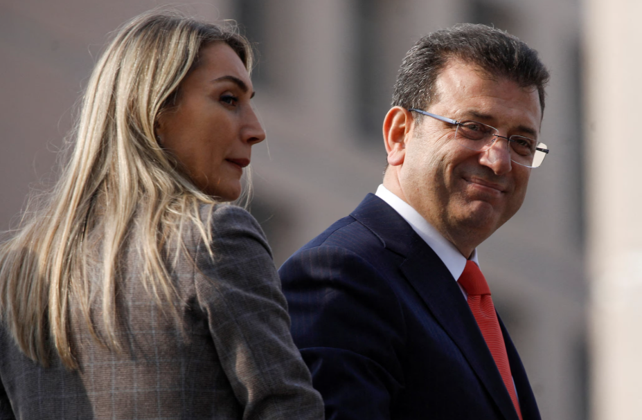 Турската полиција го уапси и адвокатот на Имамоглу