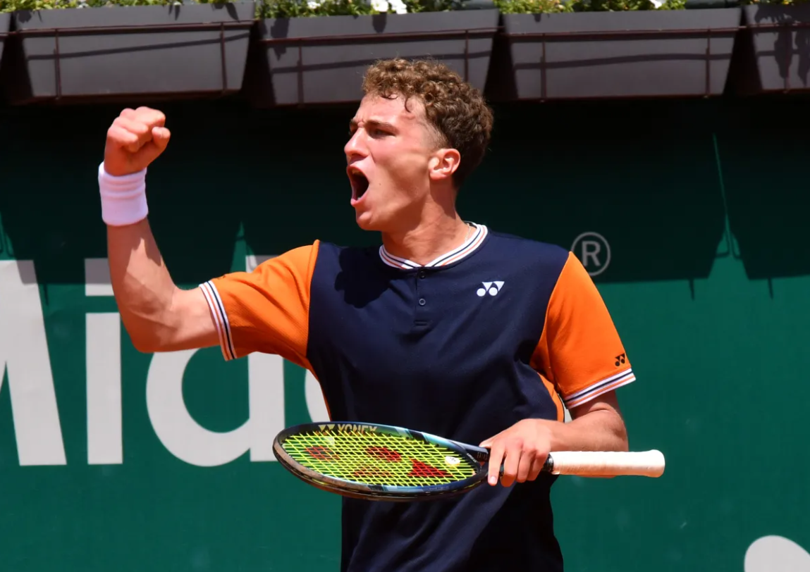 Триумф во два сета за Ивановски и полуфинале во Опатија