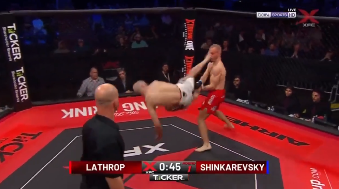 ВИДЕО: Нокаут кој се гледа само еднаш во 100 години! Како е возможно вакво нешто?