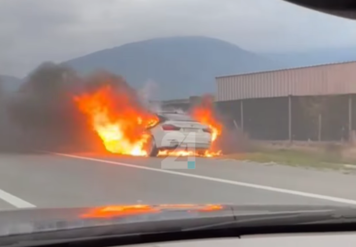 ВИДЕО: Гори автомобил на автопатот Тетово-Скопје