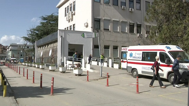 Денес се враќаат пет пациенти од странство, четворица сè уште се критични