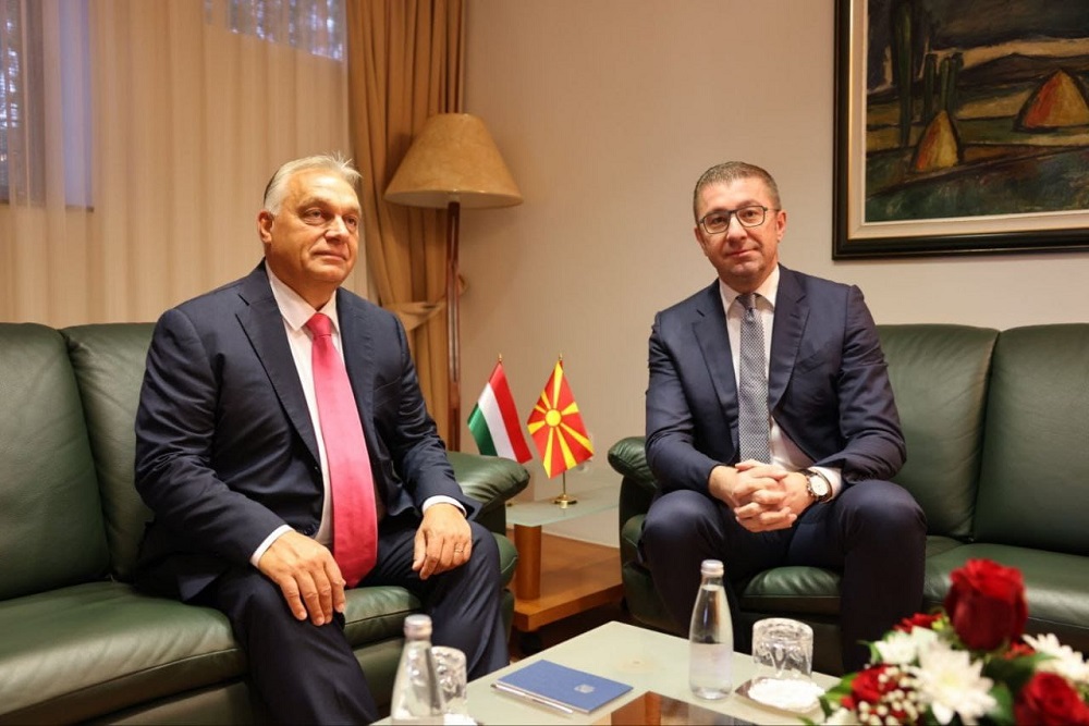 Премиерот Мицкоски откри дали се сретнал со Груевски во Будимпешта