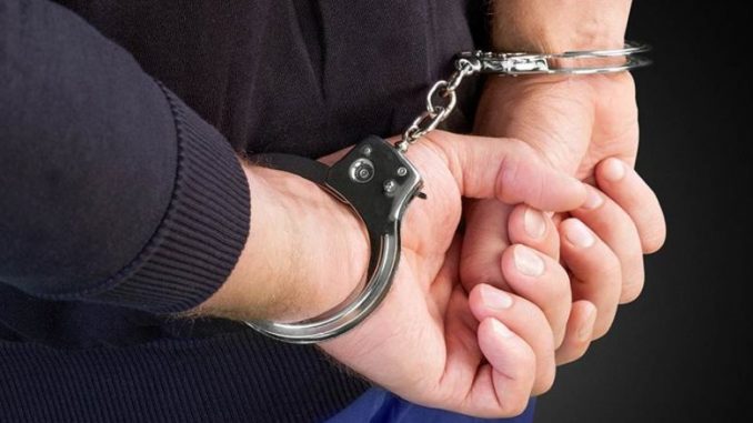 Драма во Пробиштип: Полицаец нападнат со нож, уапсено едно лице