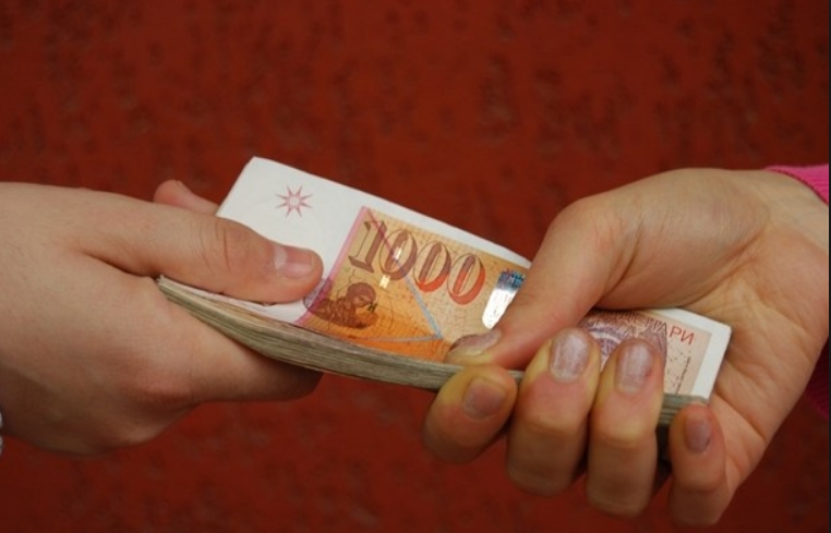 Сопружници измамени за 824.000 денари, мислеле дека им се јавува адвокатка и ќе купат стан на лицитација, парите ги дале на рака