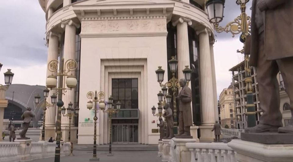 16-годишниот мотоциклист кој загина утрово во Чаир управувал без возачка дозвола и заштитна кацига, и со поголема брзина