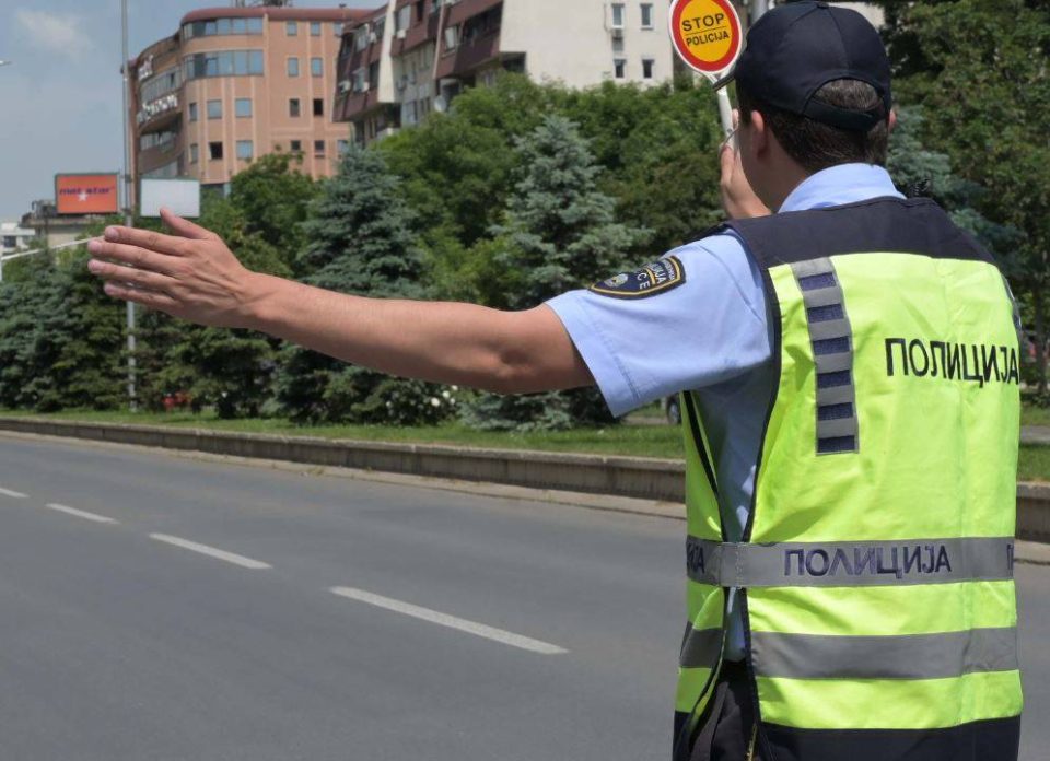 На возачите не им иде паметот: Полицијата викендов напишала повеќе од 2.500 казни, еве за што најмногу се казнувало