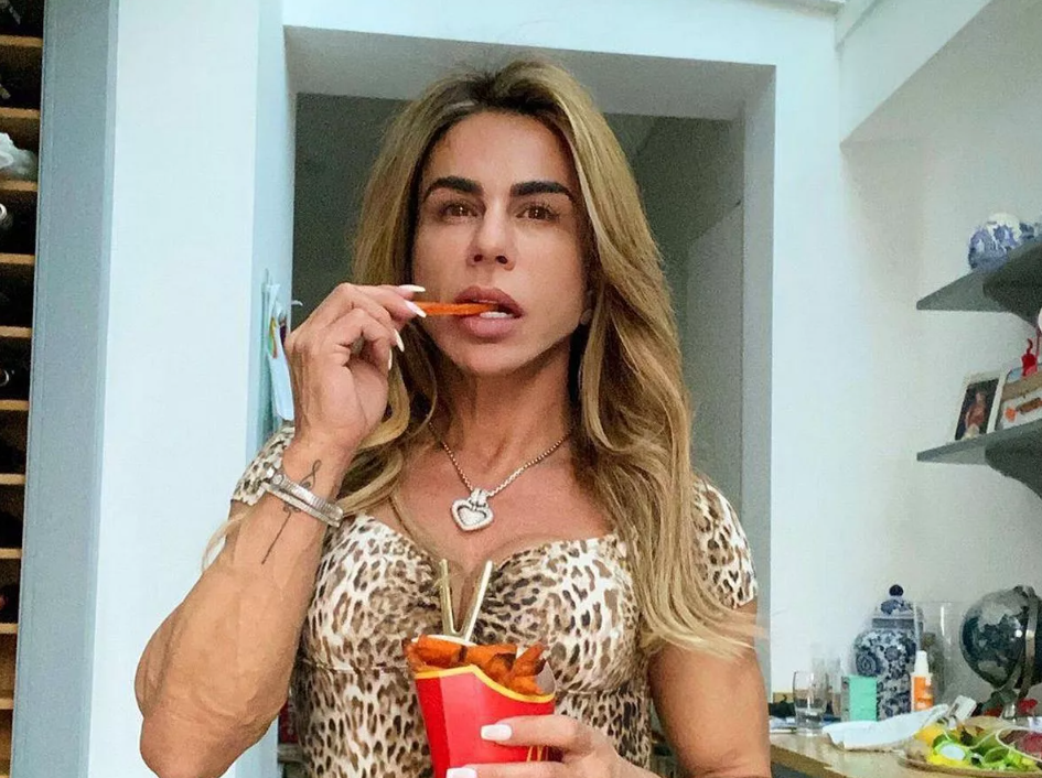 Има 55 години, но затегнато и витко тело: Фитнес инфлуенсерката вели дека консумира по 15 јајца на ден (ФОТО)