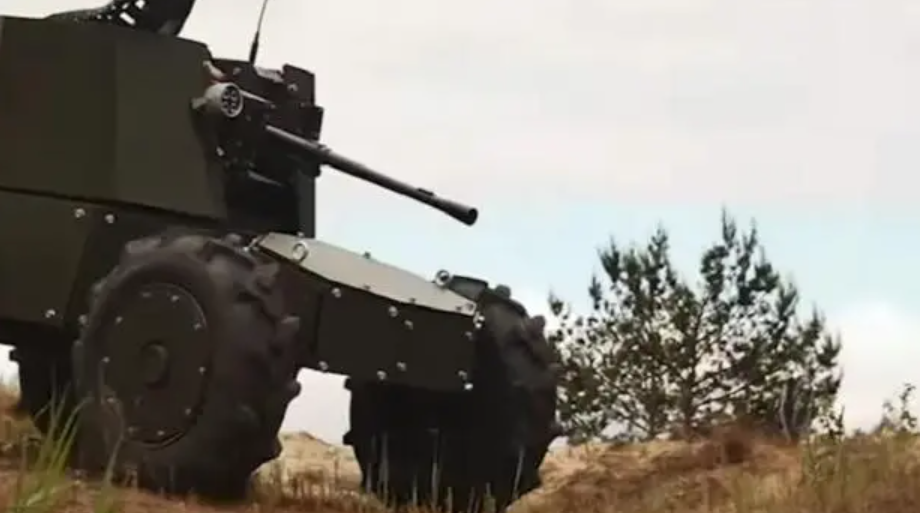 [ВИДЕО] Зеленски го покажа специјалното оружје кое ќе биде распоредено на фронтот: Ова е ноќниот кошмар на Путин