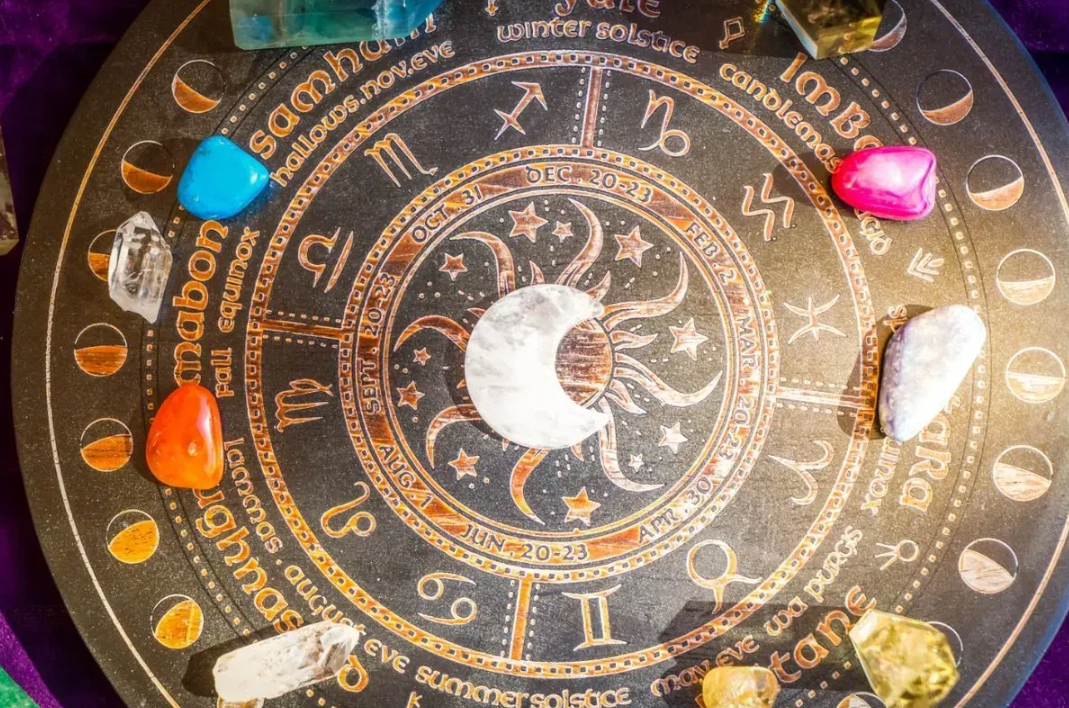 Ова лето ќе биде вистински предизвик: Три хороскопски знаци ги очекува пеколно лето, огромни трошоци, пресврти и неочекувани настани