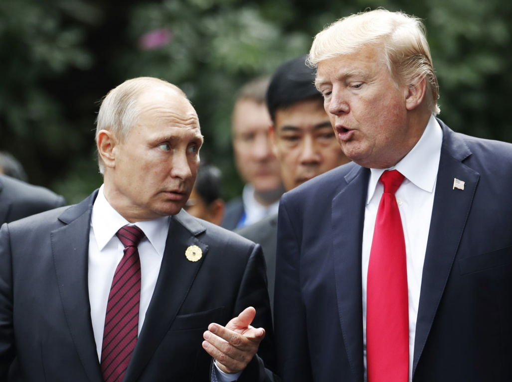 Објавен поклонот кој Путин тајно му го испратил на Трамп [ФОТО]