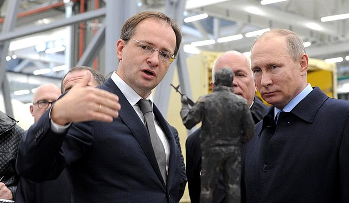 Еден од најблиските соработници на Путин со интересна изјава за Трамп: Дали ова го прави најмоќниот американски претседател?