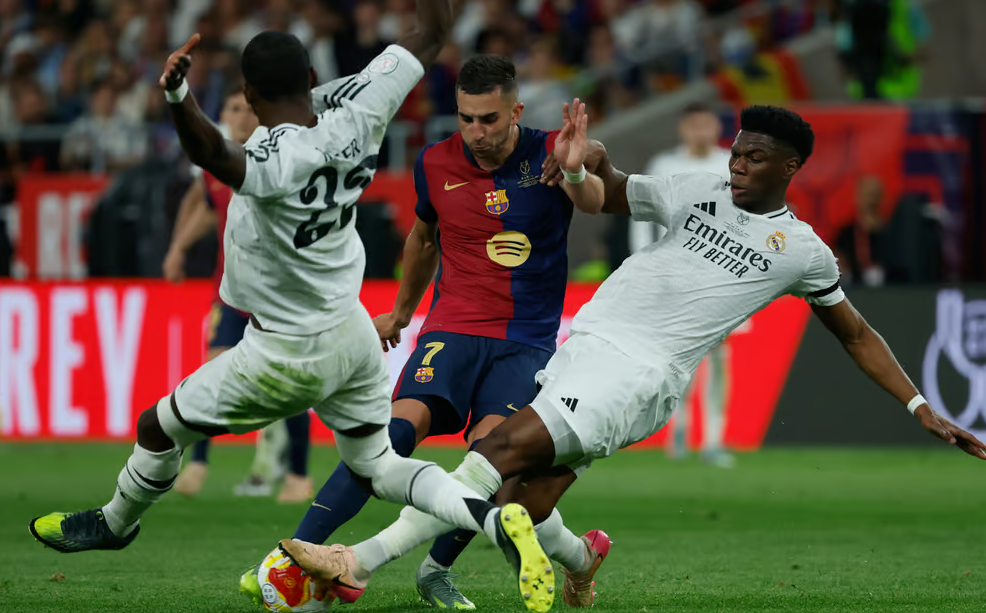 После вчерашниот пораз, навивачите на Реал Мадрид добија лоши вести: Ѕвездата на клубот заминува?