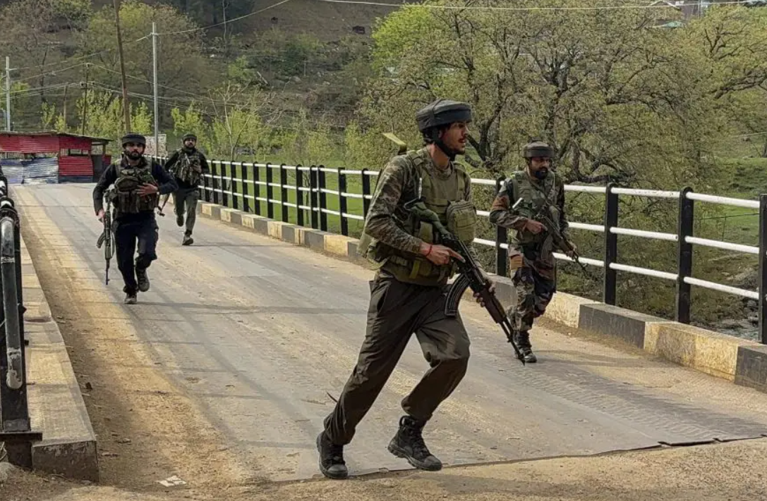 Ситуацијата ескалира: Соборен дрон на границата, се појавија и првите нуклеарни закани – дали светот е пред нова војна?
