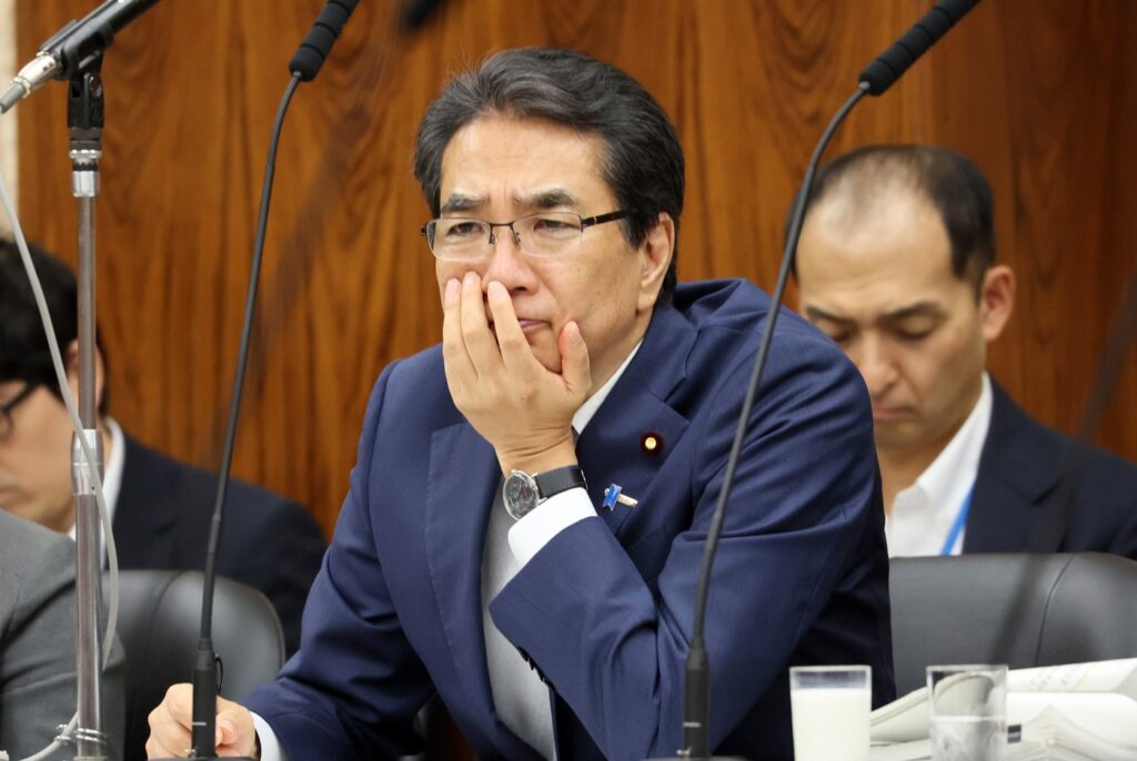 Јапонскиот министер за земјоделство поднесе оставка по контроверзна изјава за оризот