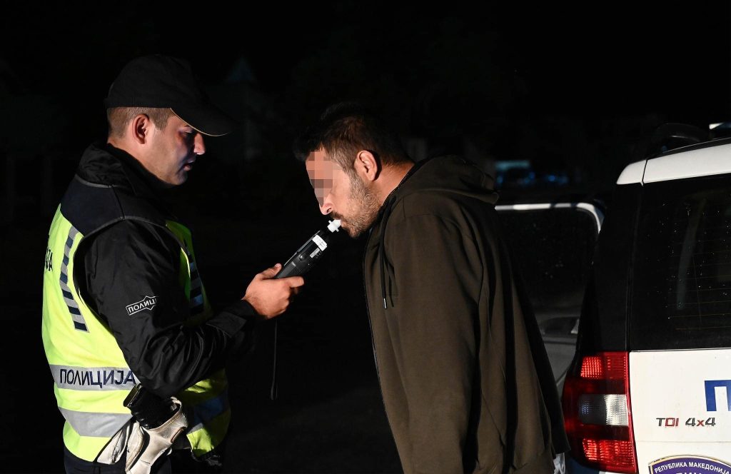 Полицијата уапси возач во Ресен, управувал возило со 1,58 промили алкохол во крвта
