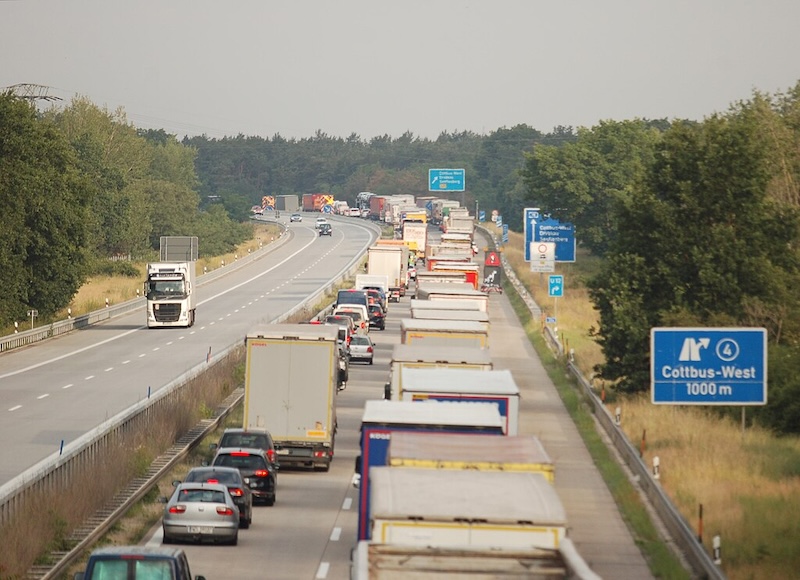 ФОТО: Грешка во Google Maps предизвика сообраќаен хаос во Германија “