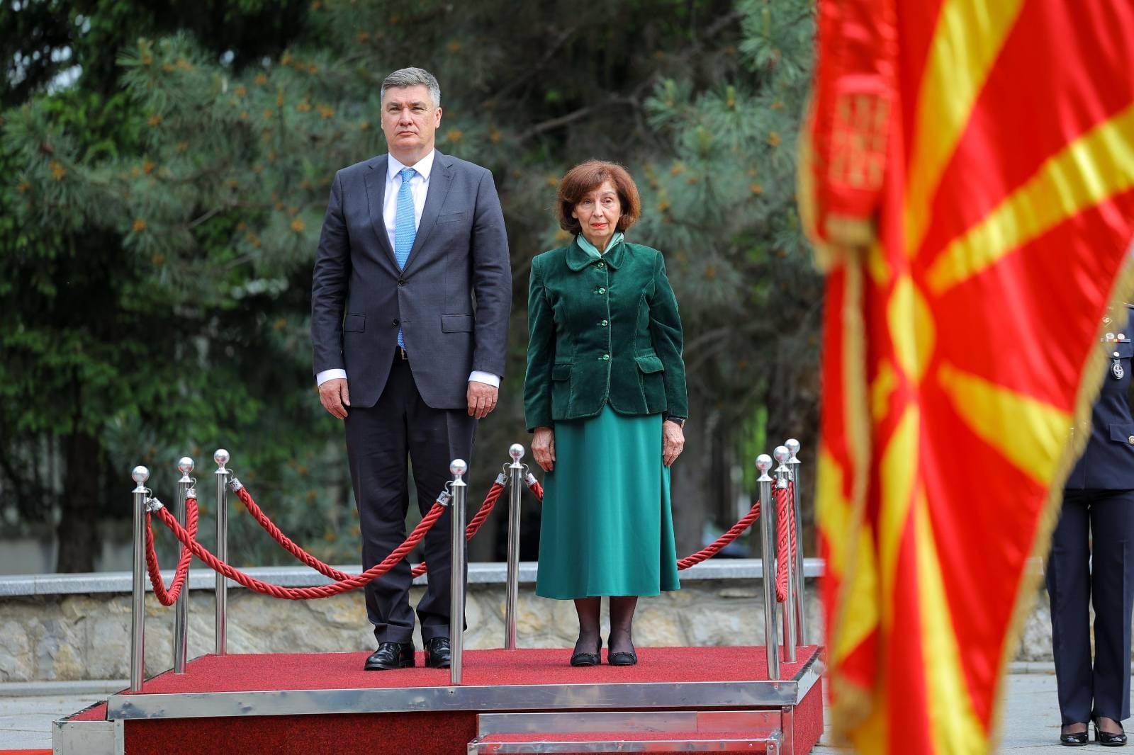 Сиљановска-Давкова го пречека хрватскиот претседател Зоран Милановиќ