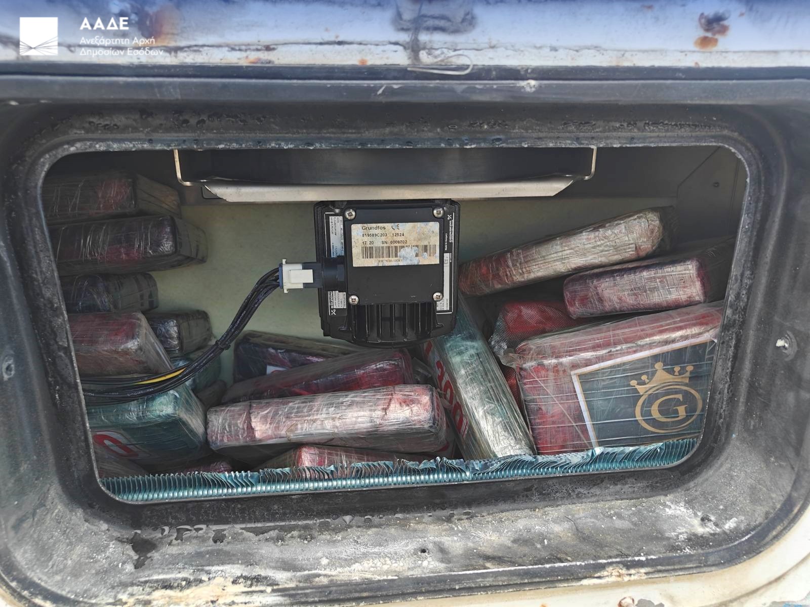 Нова заплена на кокаин во Солун: Над 80 килограми запленети во контејнери со банани од Еквадор