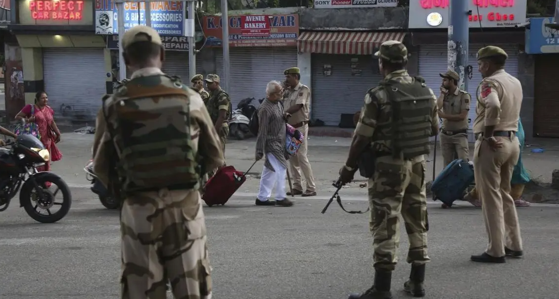 Пакистан издаде драматично предупредување до граѓаните: Подгответе залихи за два месеца